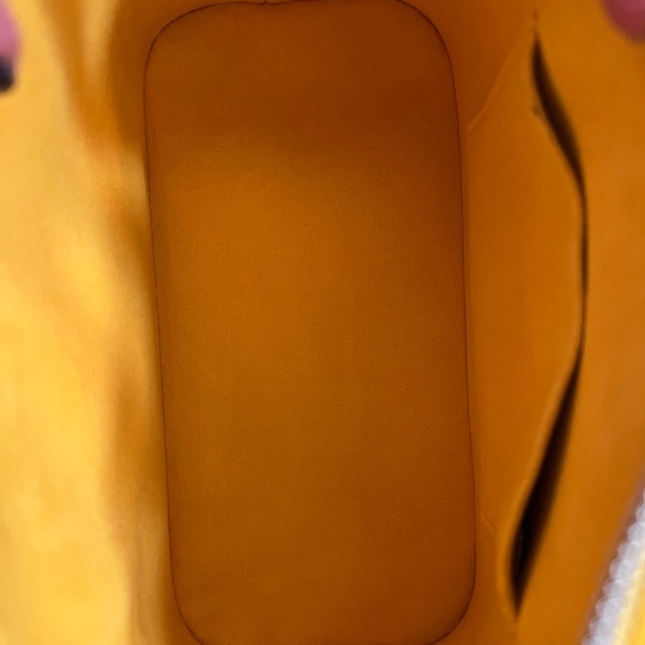 Louis Vuitton Epi Leather Alma BB with dust bag 
 *EUC - Picture 12 of 12